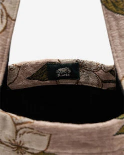 Floral Jacquard Tote -Roots Shop 42080056 V20 e