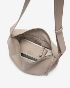 Crescent Bag Cloud 13 Crescent Bag Cloud -Roots Shop 56010908 V20 f