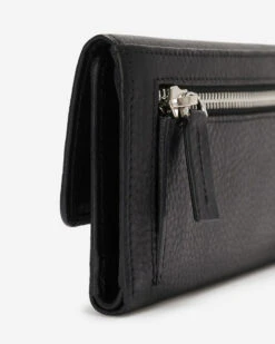 Medium Trifold Clutch Toscano 11 Medium Trifold Clutch Toscano -Roots Shop 56060176 001 e