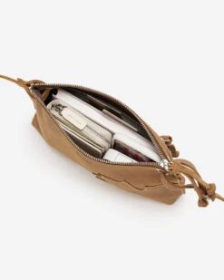 Maple Leaf Edie Bag Tribe 13 Maple Leaf Edie Bag Tribe -Roots Shop 56100079 Y21 f